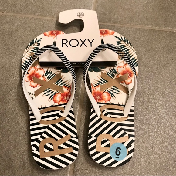 NEW Roxy tropical flip flops
